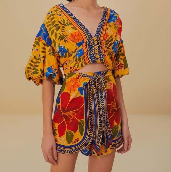 FARM Rio | Shorts | Nwt Farm Rio Yellow Floral Yard Lenzing Ecovero ...
